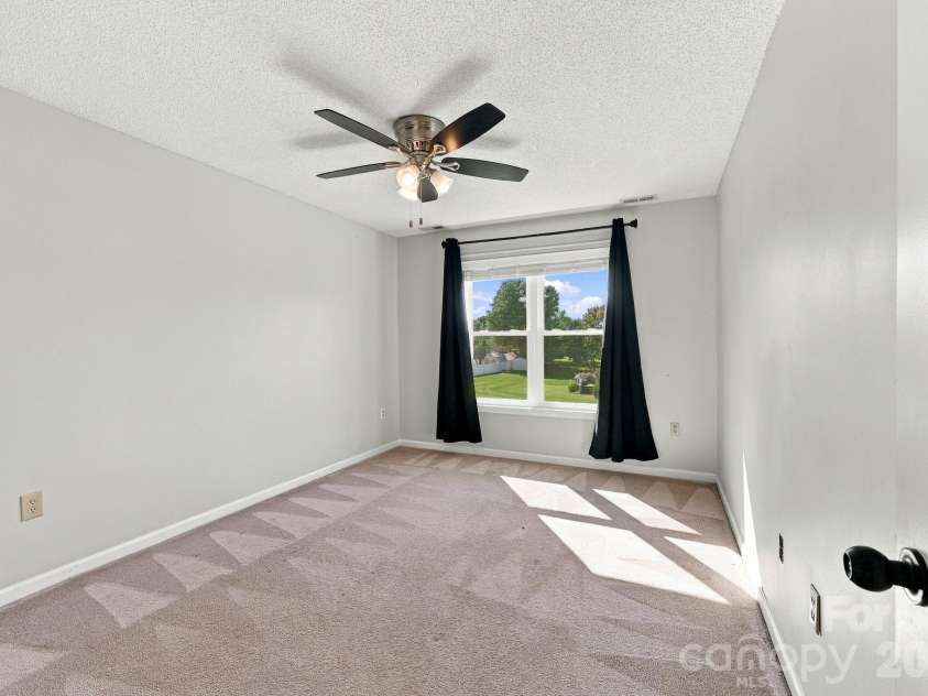 245 Castle Keep Road, Salisbury, NC 28146.  MLS# CAR4334404, YatesRealty ID 30969. 