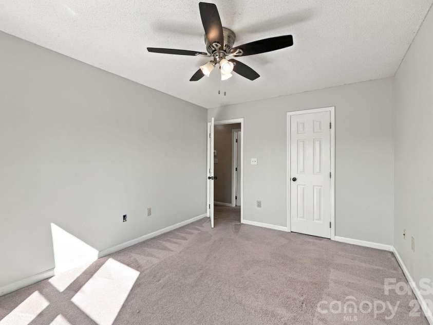 245 Castle Keep Road, Salisbury, NC 28146.  MLS# CAR4334404, YatesRealty ID 30969. 