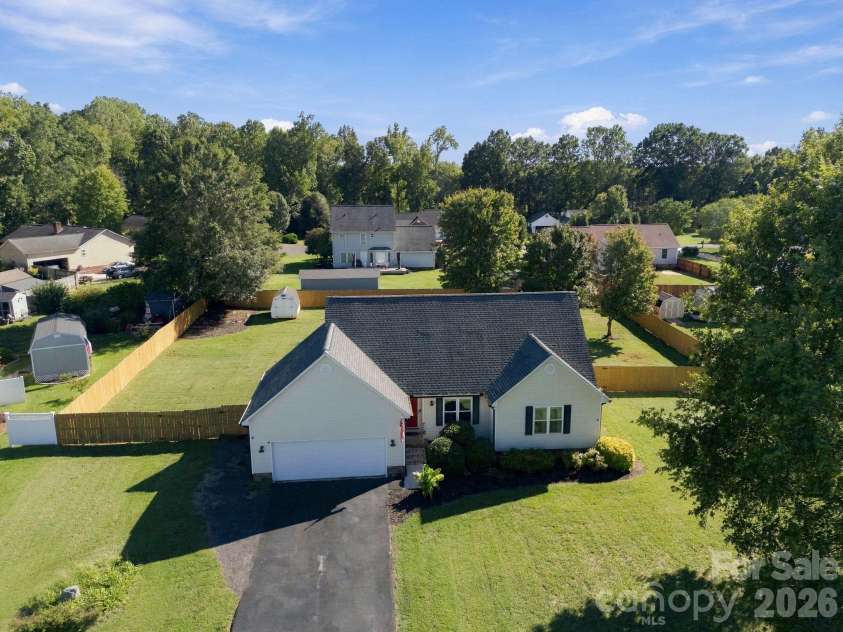 245 Castle Keep Road, Salisbury, NC 28146.  MLS# CAR4334404, YatesRealty ID 30969. 
