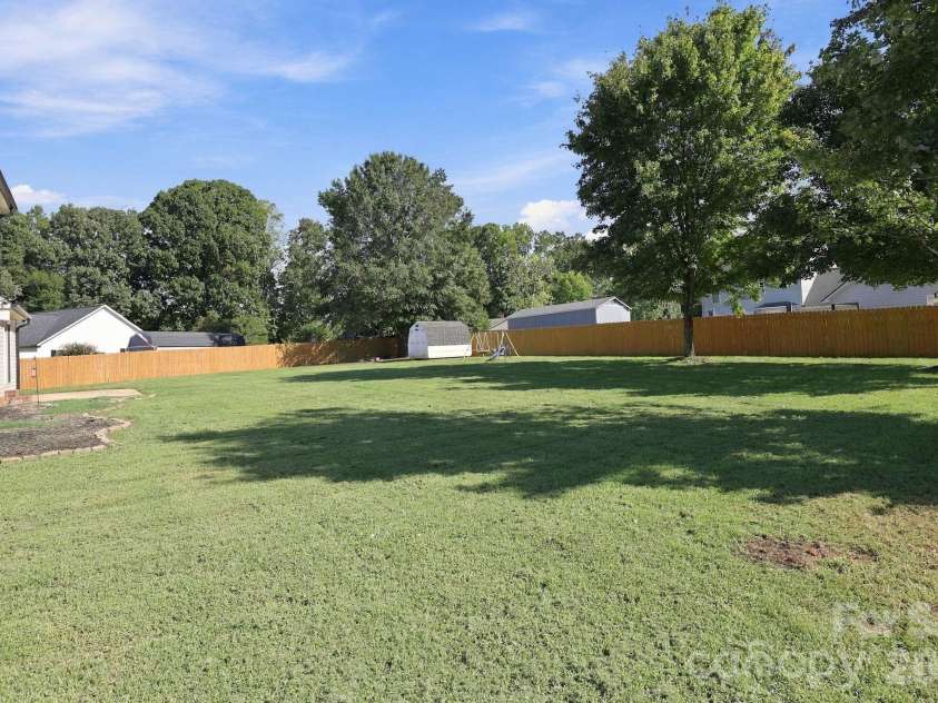 245 Castle Keep Road, Salisbury, NC 28146.  MLS# CAR4334404, YatesRealty ID 30969. 