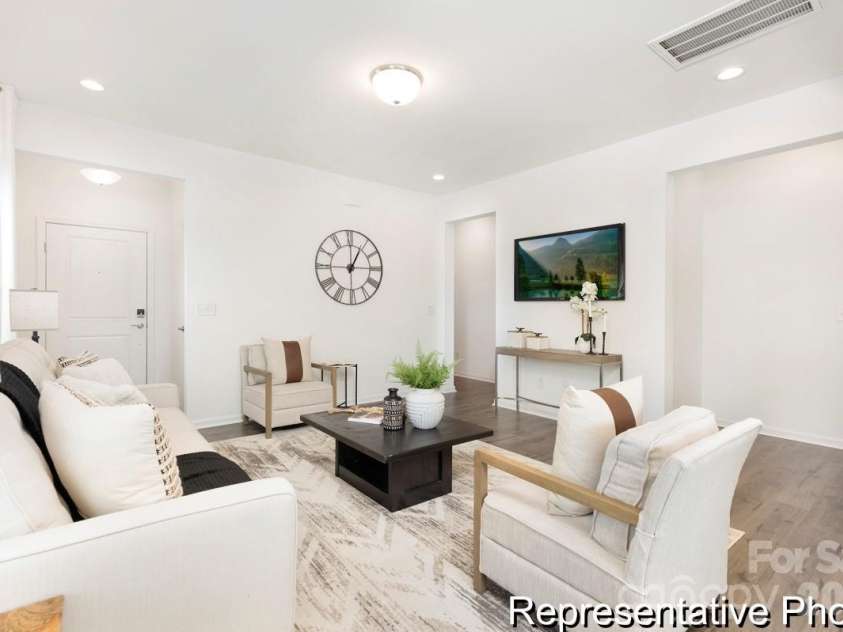 173 Beaver Creek Lane, Statesville, NC 28677.  MLS# CAR4341820, YatesRealty ID 3097. 