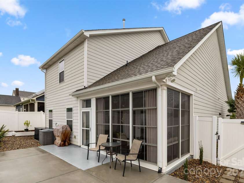 23115 Goose Down Lane, Lancaster, SC 29720.  MLS# CAR4316828, YatesRealty ID 3097. Sunroom with functional windows and screens 