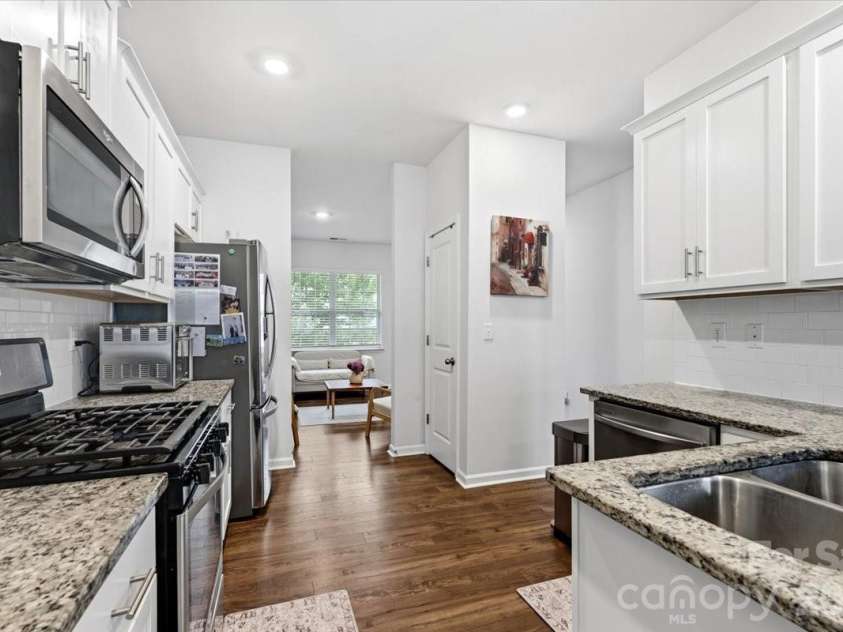 8022 Rowling Drive, Charlotte, NC 28215.  MLS# CAR4392277, YatesRealty ID 30970. 