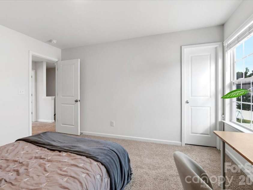 8022 Rowling Drive, Charlotte, NC 28215.  MLS# CAR4392277, YatesRealty ID 30970. 