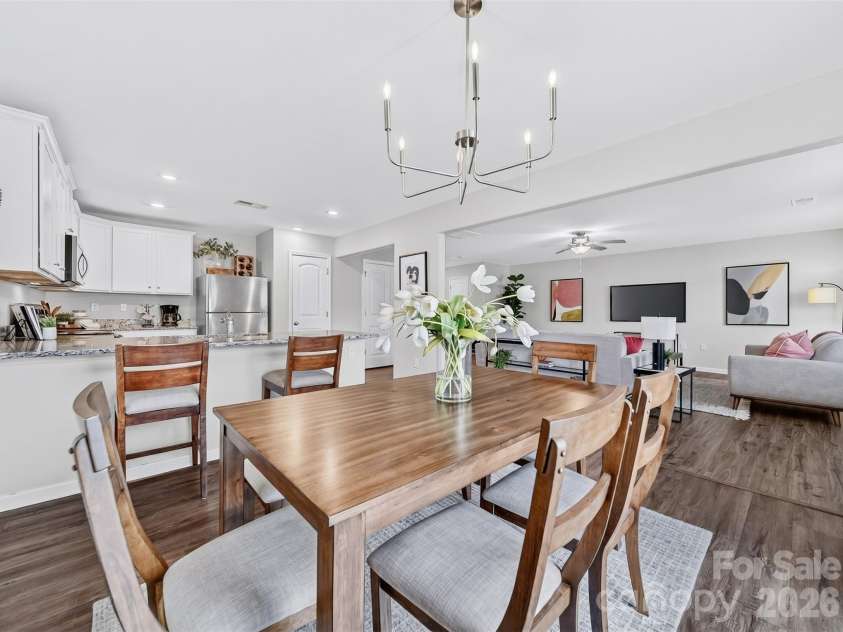 8128 Derby Woods Lane, Charlotte, NC 28214.  MLS# CAR4385212, YatesRealty ID 30971. Dining room