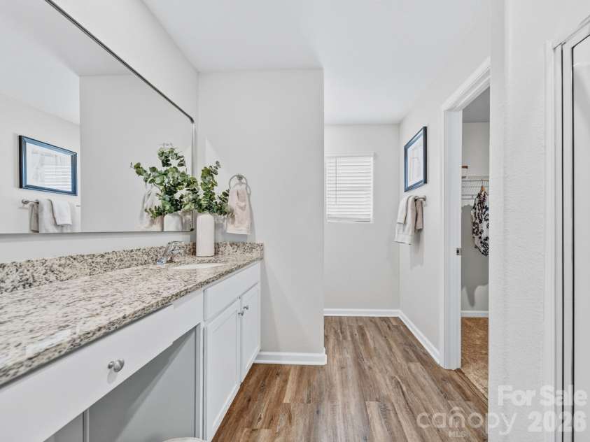 8128 Derby Woods Lane, Charlotte, NC 28214.  MLS# CAR4385212, YatesRealty ID 30971. Primary bath