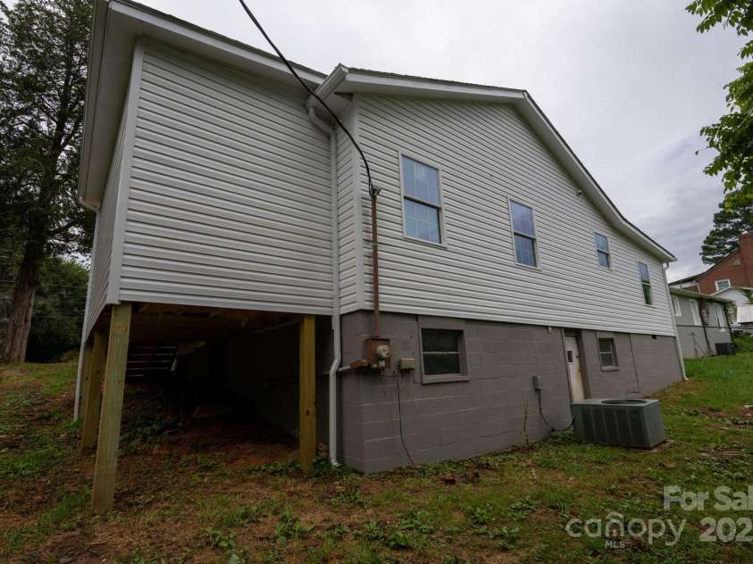 6458 Hudlow Road, Union Mills, NC 28167.  MLS# CAR4289970, YatesRealty ID 30973. 