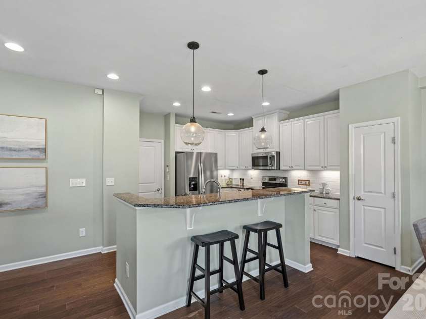 3719 Dolly Madison Road, Charlotte, NC 28208.  MLS# CAR4393149, YatesRealty ID 30975. 