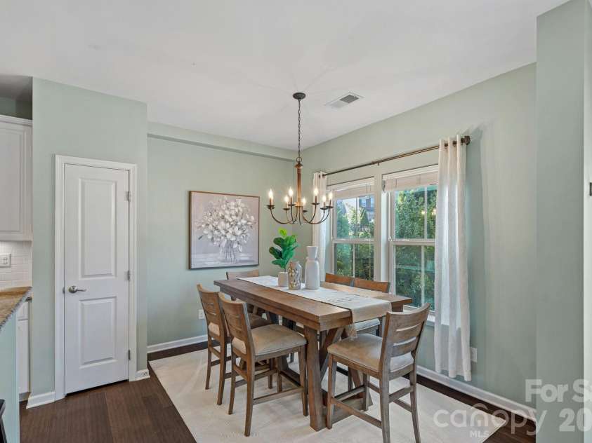 3719 Dolly Madison Road, Charlotte, NC 28208.  MLS# CAR4393149, YatesRealty ID 30975. 