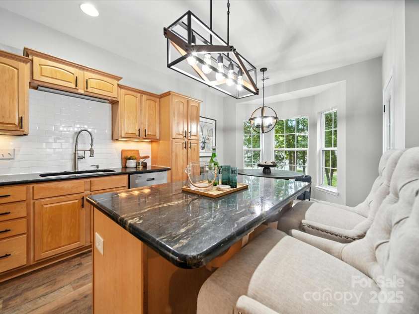 7809 Antique Circle, Waxhaw, NC 28173.  MLS# CAR4278769, YatesRealty ID 30976. 