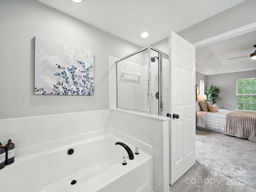 7809 Antique Circle, Waxhaw, NC 28173.  MLS# CAR4278769, YatesRealty ID 30976. 