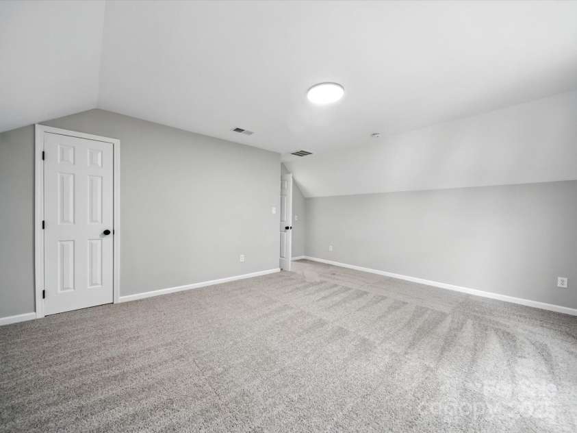 7809 Antique Circle, Waxhaw, NC 28173.  MLS# CAR4278769, YatesRealty ID 30976. 