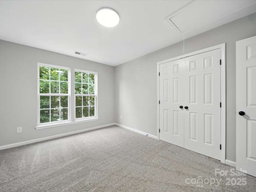 7809 Antique Circle, Waxhaw, NC 28173.  MLS# CAR4278769, YatesRealty ID 30976. 