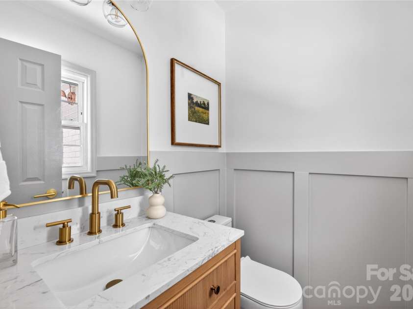 4408 Ivanhoe Place, Charlotte, NC 28205.  MLS# CAR4391893, YatesRealty ID 30977. 