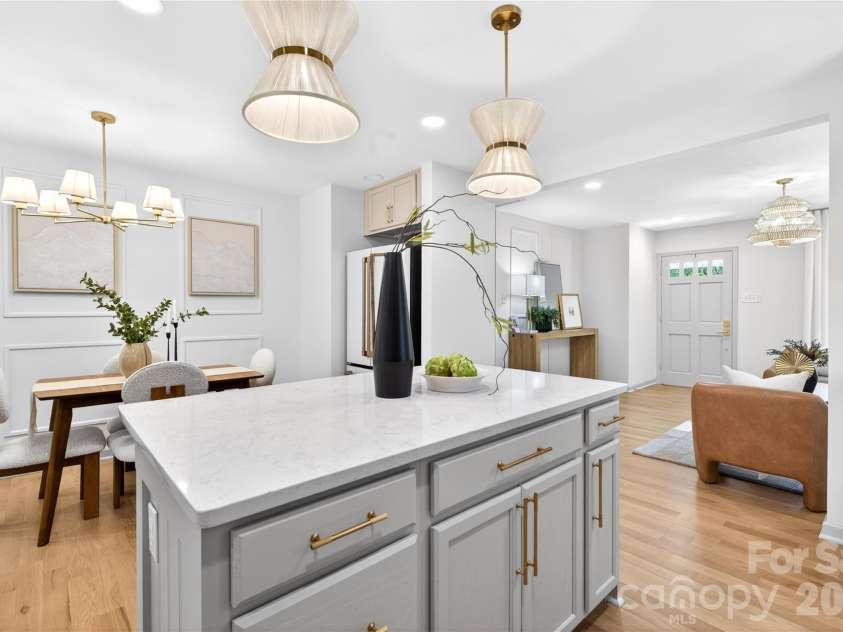 4408 Ivanhoe Place, Charlotte, NC 28205.  MLS# CAR4391893, YatesRealty ID 30977. 