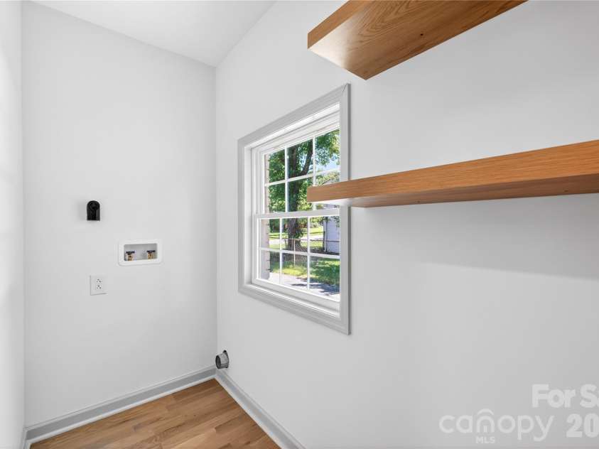 4408 Ivanhoe Place, Charlotte, NC 28205.  MLS# CAR4391893, YatesRealty ID 30977. 