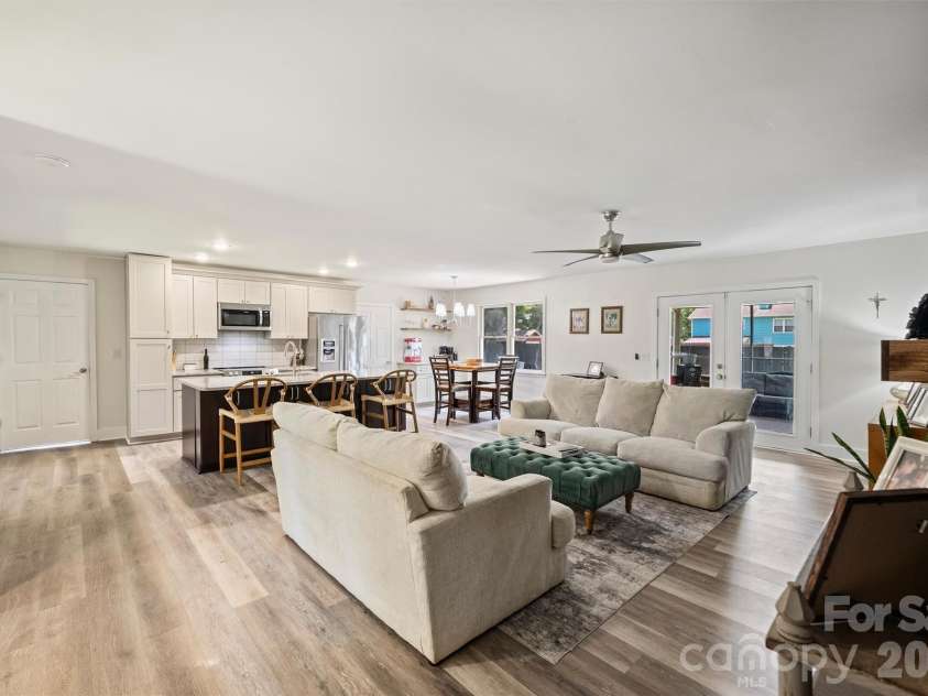 1621 Brook Drive, Fort Mill, SC 29708.  MLS# CAR4393483, YatesRealty ID 30979. 