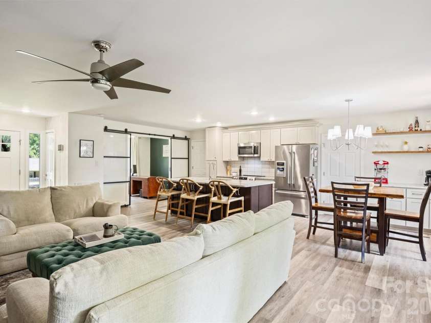 1621 Brook Drive, Fort Mill, SC 29708.  MLS# CAR4393483, YatesRealty ID 30979. 