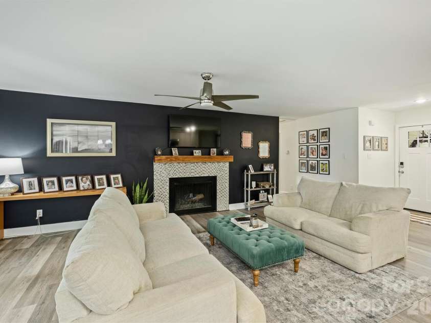 1621 Brook Drive, Fort Mill, SC 29708.  MLS# CAR4393483, YatesRealty ID 30979. 