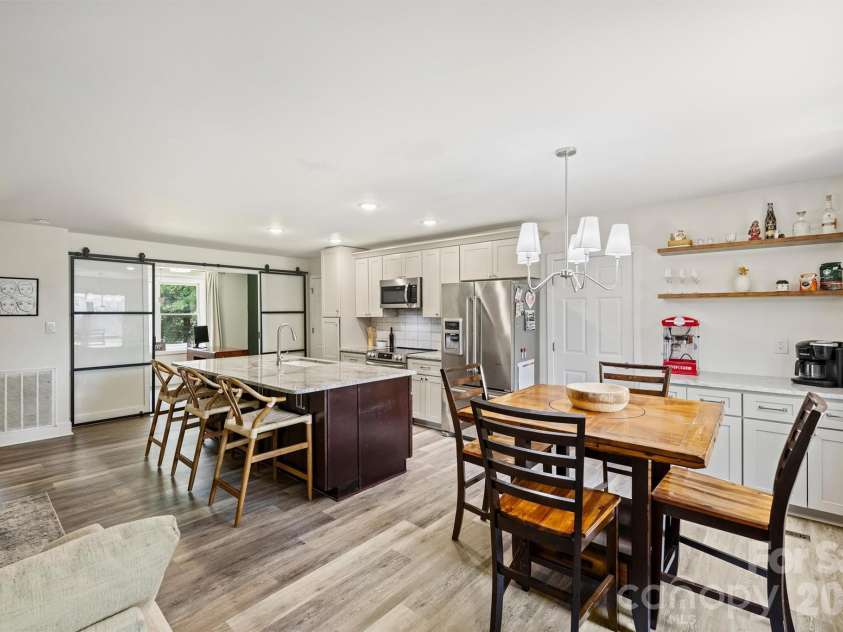 1621 Brook Drive, Fort Mill, SC 29708.  MLS# CAR4393483, YatesRealty ID 30979. 