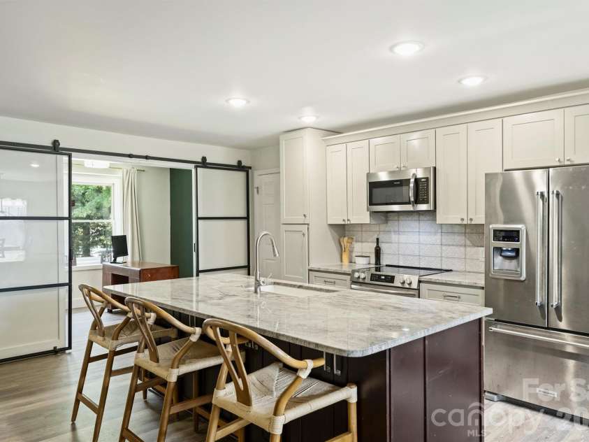 1621 Brook Drive, Fort Mill, SC 29708.  MLS# CAR4393483, YatesRealty ID 30979. 
