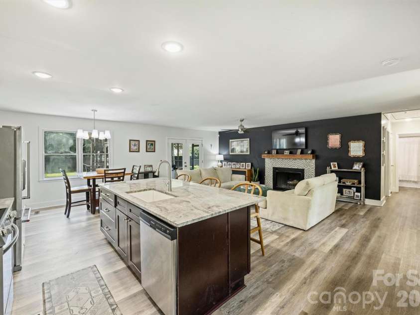 1621 Brook Drive, Fort Mill, SC 29708.  MLS# CAR4393483, YatesRealty ID 30979. 