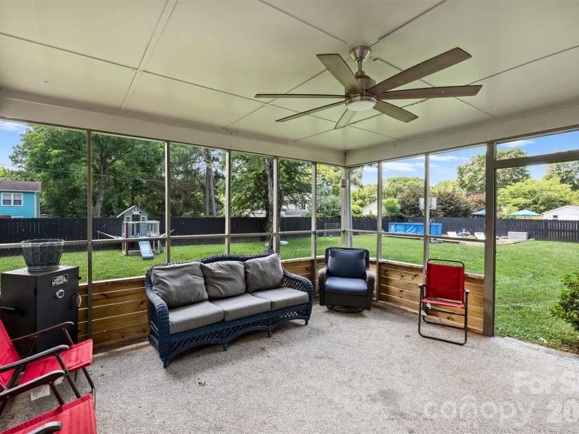 1621 Brook Drive, Fort Mill, SC 29708.  MLS# CAR4393483, YatesRealty ID 30979. 