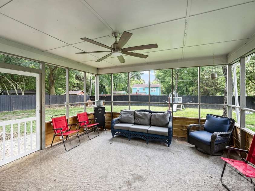 1621 Brook Drive, Fort Mill, SC 29708.  MLS# CAR4393483, YatesRealty ID 30979. 