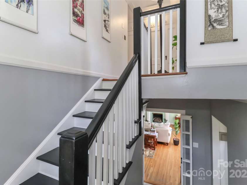 532 Margaret Drive, Statesville, NC 28677.  MLS# CAR4285700, YatesRealty ID 30979. 