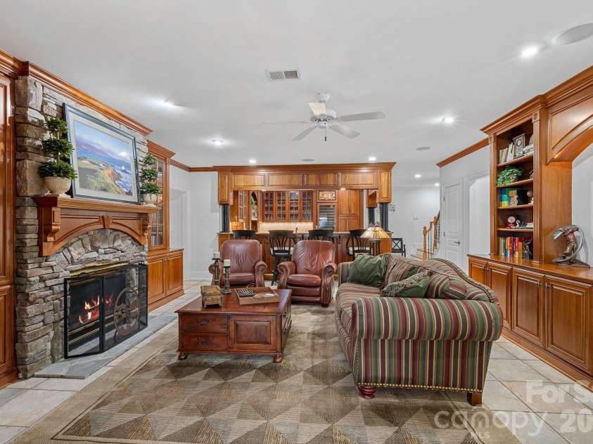 18112 Harbor Light Boulevard, Cornelius, NC 28031.  MLS# CAR4346208, YatesRealty ID 3098. 