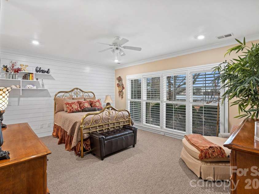 18112 Harbor Light Boulevard, Cornelius, NC 28031.  MLS# CAR4346208, YatesRealty ID 3098. 