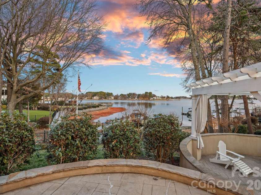 18112 Harbor Light Boulevard, Cornelius, NC 28031.  MLS# CAR4346208, YatesRealty ID 3098. 