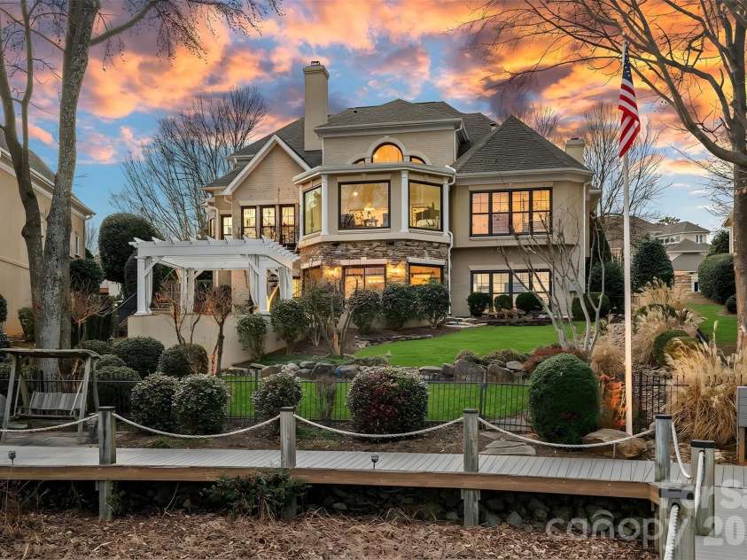 18112 Harbor Light Boulevard, Cornelius, NC 28031.  MLS# CAR4346208, YatesRealty ID 3098. 