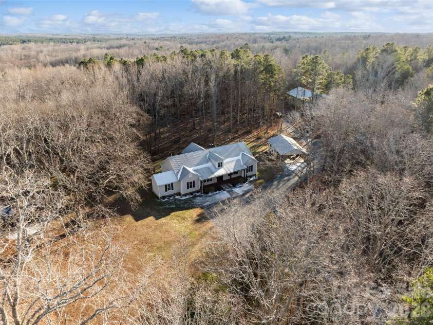 2370 Killian Road, Edgemoor, SC 29712.  MLS# CAR4341782, YatesRealty ID 3098. 