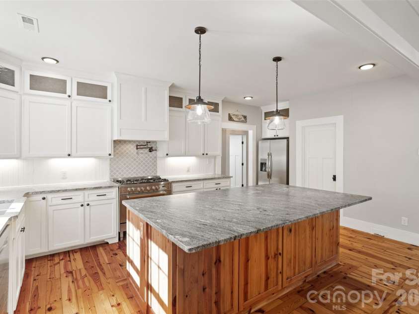 2370 Killian Road, Edgemoor, SC 29712.  MLS# CAR4341782, YatesRealty ID 3098. 