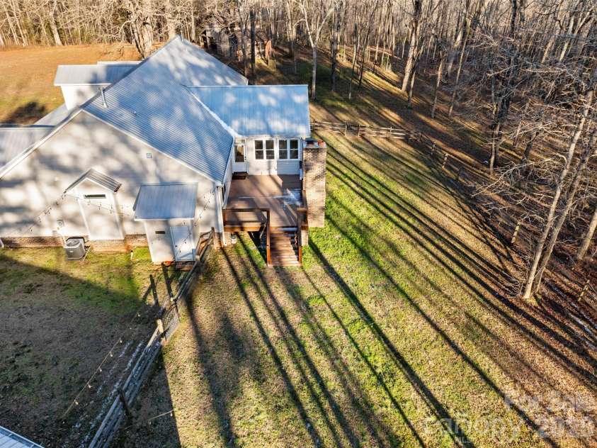 2370 Killian Road, Edgemoor, SC 29712.  MLS# CAR4341782, YatesRealty ID 3098. 