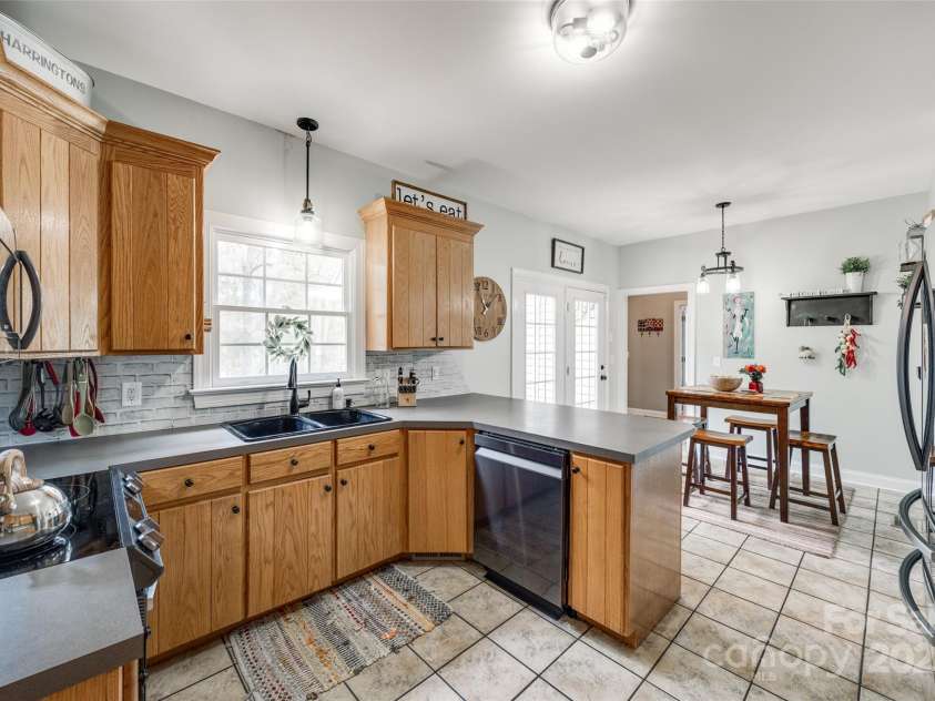 2095 Westridge Drive, Rock Hill, SC 29732.  MLS# CAR4241811, YatesRealty ID 30980. 