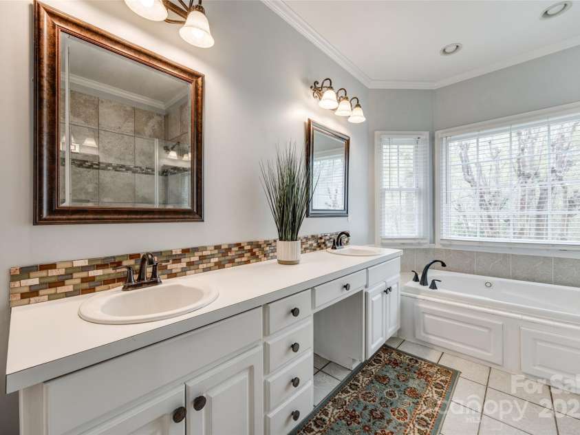 2095 Westridge Drive, Rock Hill, SC 29732.  MLS# CAR4241811, YatesRealty ID 30980. 