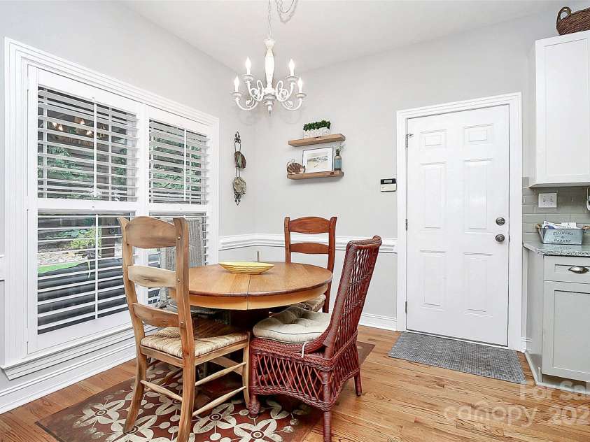 20308 Colony Point Lane, Cornelius, NC 28031.  MLS# CAR4289627, YatesRealty ID 30982. 