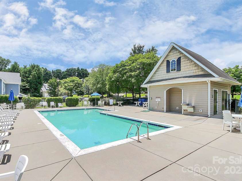 20308 Colony Point Lane, Cornelius, NC 28031.  MLS# CAR4289627, YatesRealty ID 30982. 