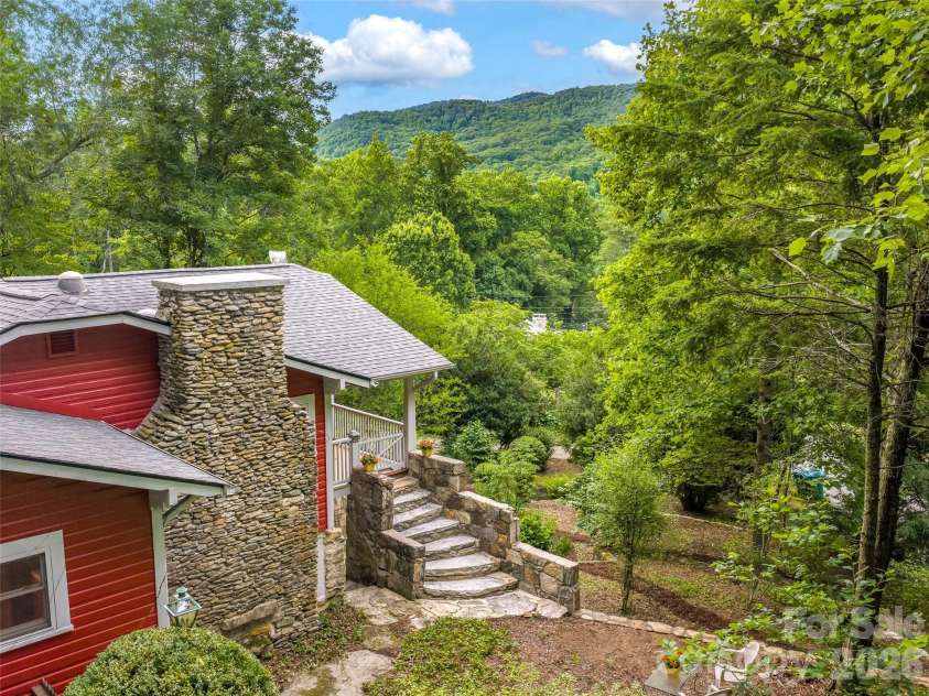 206 Chestnut Hill Road, Gerton, NC 28735.  MLS# CAR4387825, YatesRealty ID 30982. 