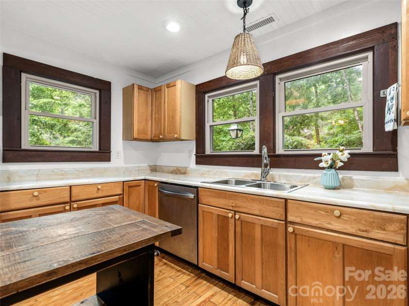206 Chestnut Hill Road, Gerton, NC 28735.  MLS# CAR4387825, YatesRealty ID 30982. 