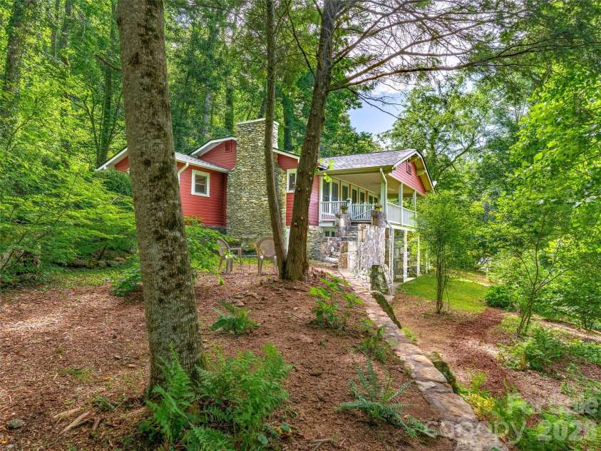 206 Chestnut Hill Road, Gerton, NC 28735.  MLS# CAR4387825, YatesRealty ID 30982. 