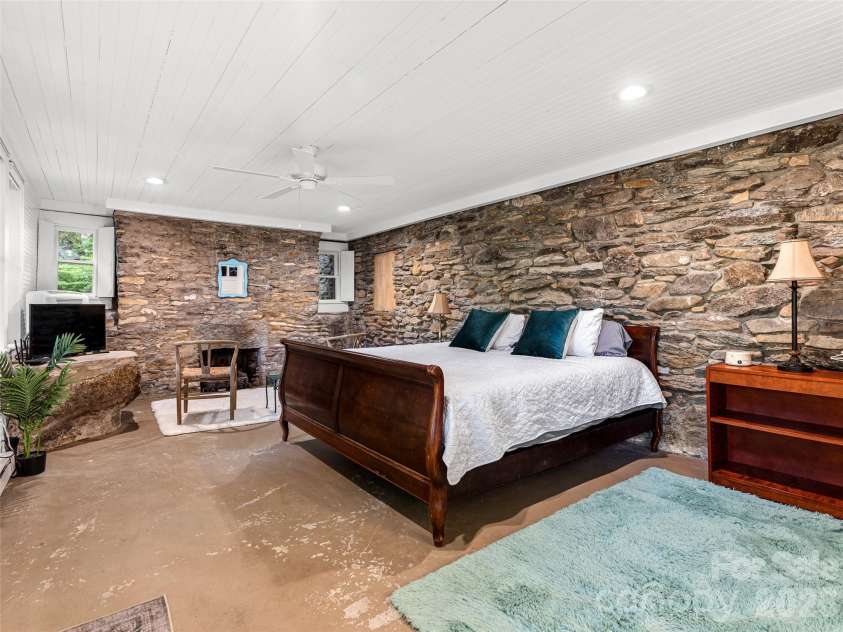 206 Chestnut Hill Road, Gerton, NC 28735.  MLS# CAR4387825, YatesRealty ID 30982. 