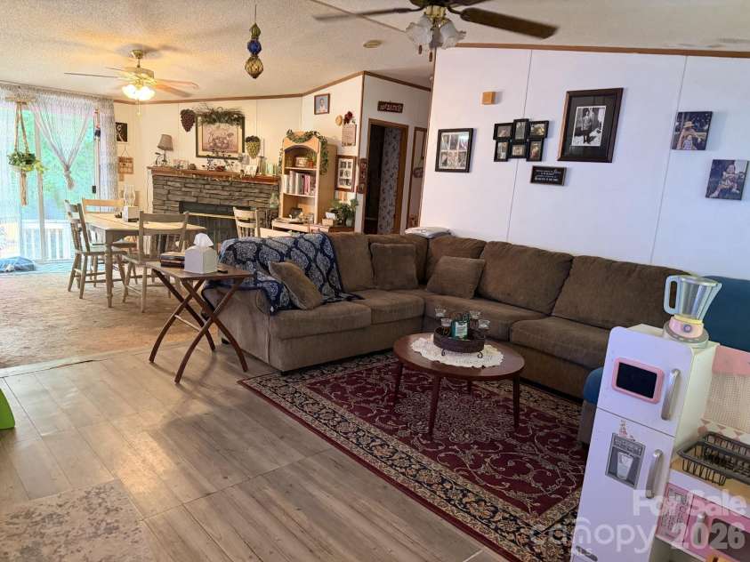 115 Stampede Drive, Statesville, NC 28625.  MLS# CAR4389614, YatesRealty ID 30983. 
