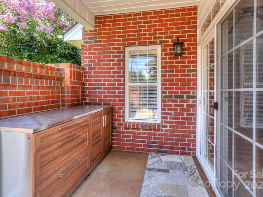 19421 Beaufain Street, Cornelius, NC 28031.  MLS# CAR4279057, YatesRealty ID 30983. 