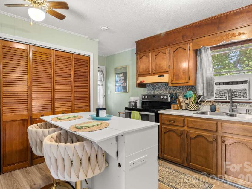 317 Willow Street, Stanley, NC 28164.  MLS# CAR4381816, YatesRealty ID 30984. 