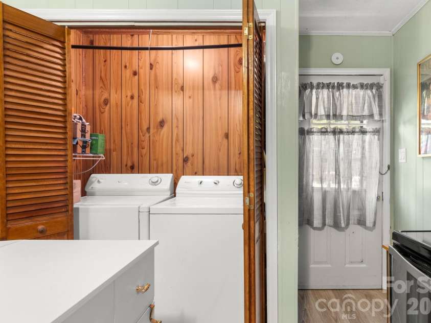 317 Willow Street, Stanley, NC 28164.  MLS# CAR4381816, YatesRealty ID 30984. 
