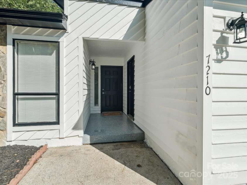 7210 Tressel Lane, Mint Hill, NC 28227.  MLS# CAR4285605, YatesRealty ID 30984. 