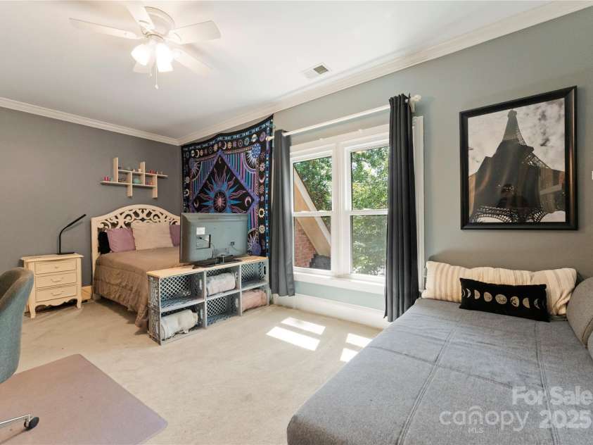 18600 River Falls Drive, Davidson, NC 28036.  MLS# CAR4231533, YatesRealty ID 30985. Bedroom #3 attaches to the shared bathroom.